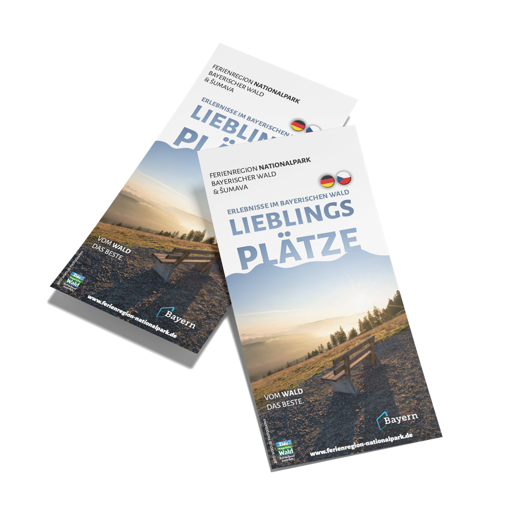 Ansicht von zwei Faltkarten der Ferienregion zum Thema Lieblingsplätze und Ausflugsziele Zwei Flyer Lieblingsplätze nebeneinander