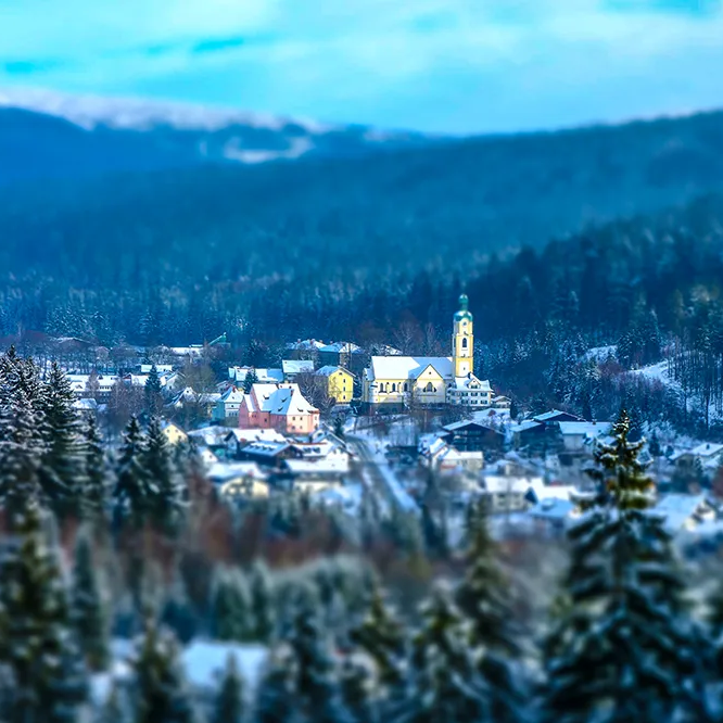 Märchehafte Winteransicht auf den Grenzort Bayerisch Eisenstein Winterliches Bayerisch Eisenstein