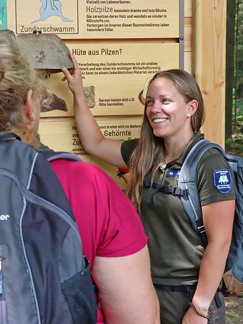 Naturerkundung mit Rangerin: Zunderschwamm und Baumpilze und ihre Rolle im Ökosystem Führung im Nationalpark